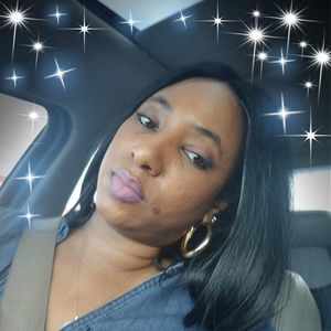 Meet your Posher, Evita